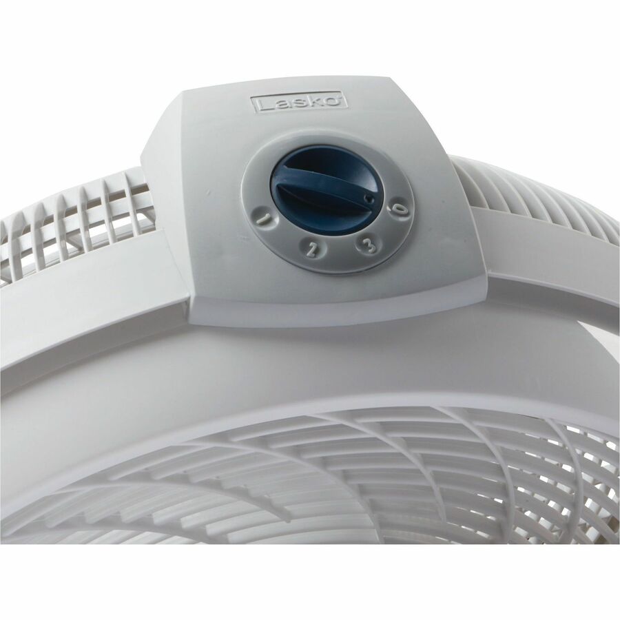 Lasko 3520 Cyclone Pivoting Floor Fan