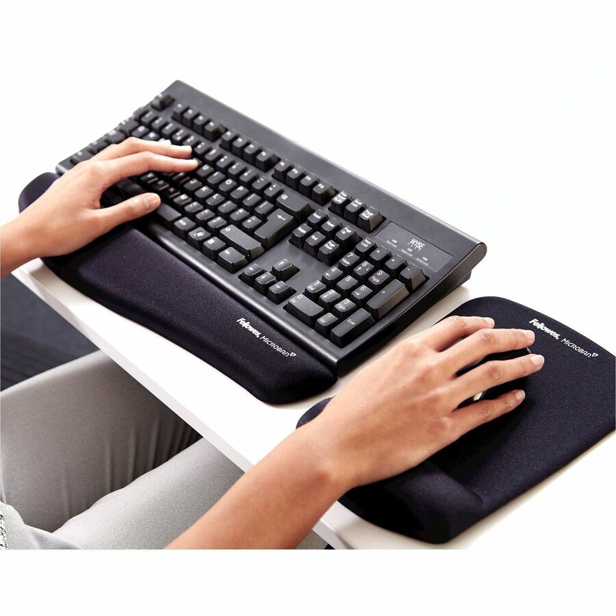 PLUSHTOUCH MOUSE PAD/WRIST REST
