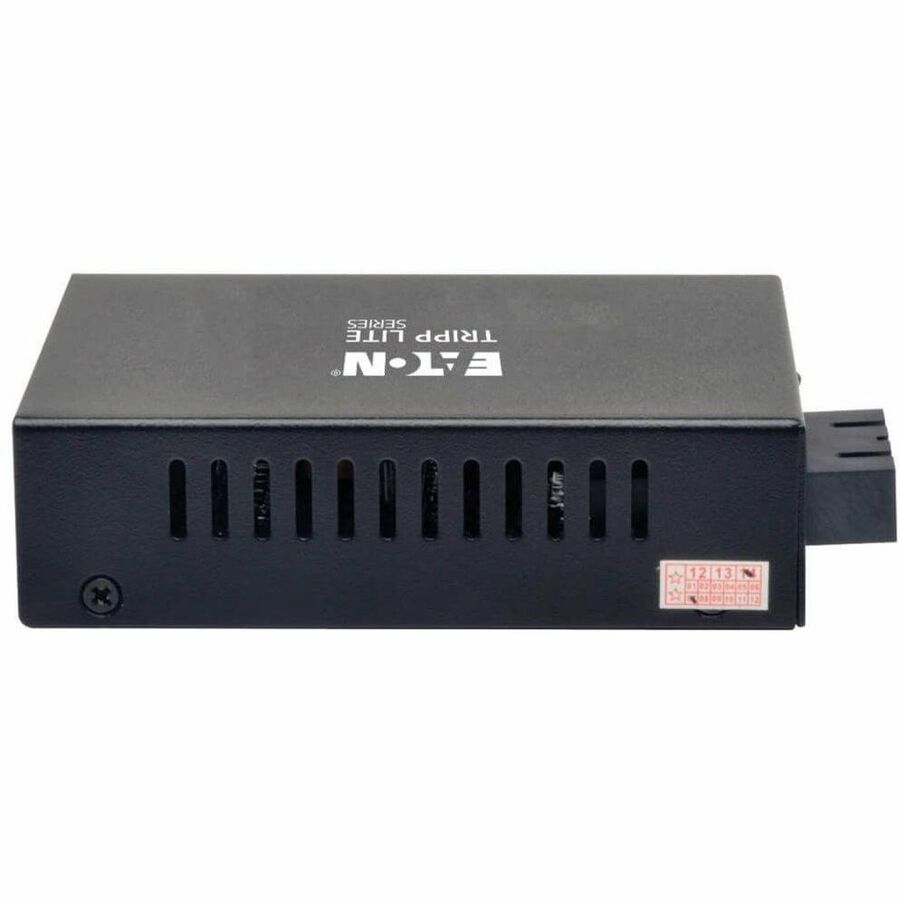 Eaton Tripp Lite Series Gigabit Multimode Fiber to Ethernet Media Converter, 10/100/1000 SC, International Power Supply, 850 nm, 550M (1804.46 ft.)