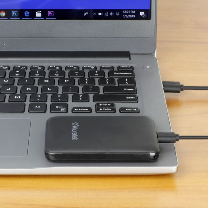 Aluratek 5,000 mAh Portable Battery Charger