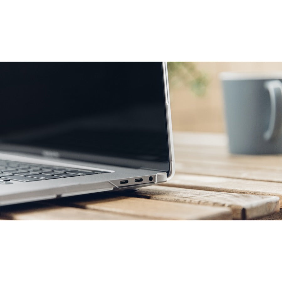 Moshi iGlaze Hardshell CaseStealth Clear for MacBook Pro 16