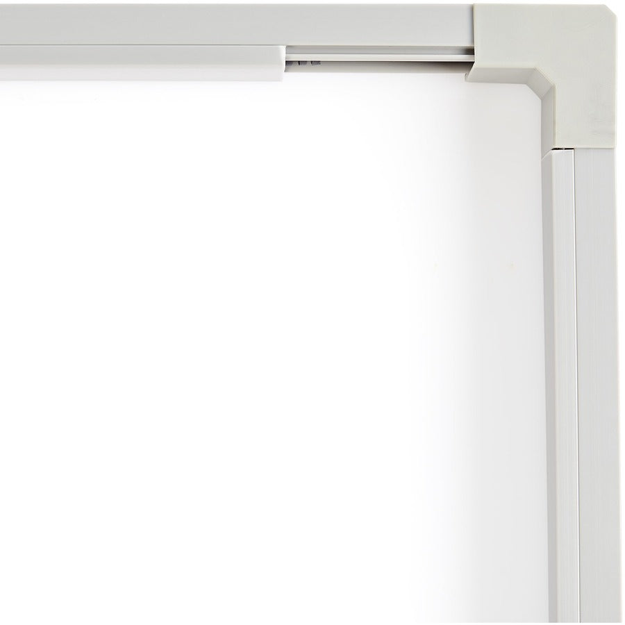 StarTech.com 20 Pack Cable Raceway Inside Corner Connector for CBMWD3816 - Cable Management Accessories 90° Inside Elbow Connectors UL