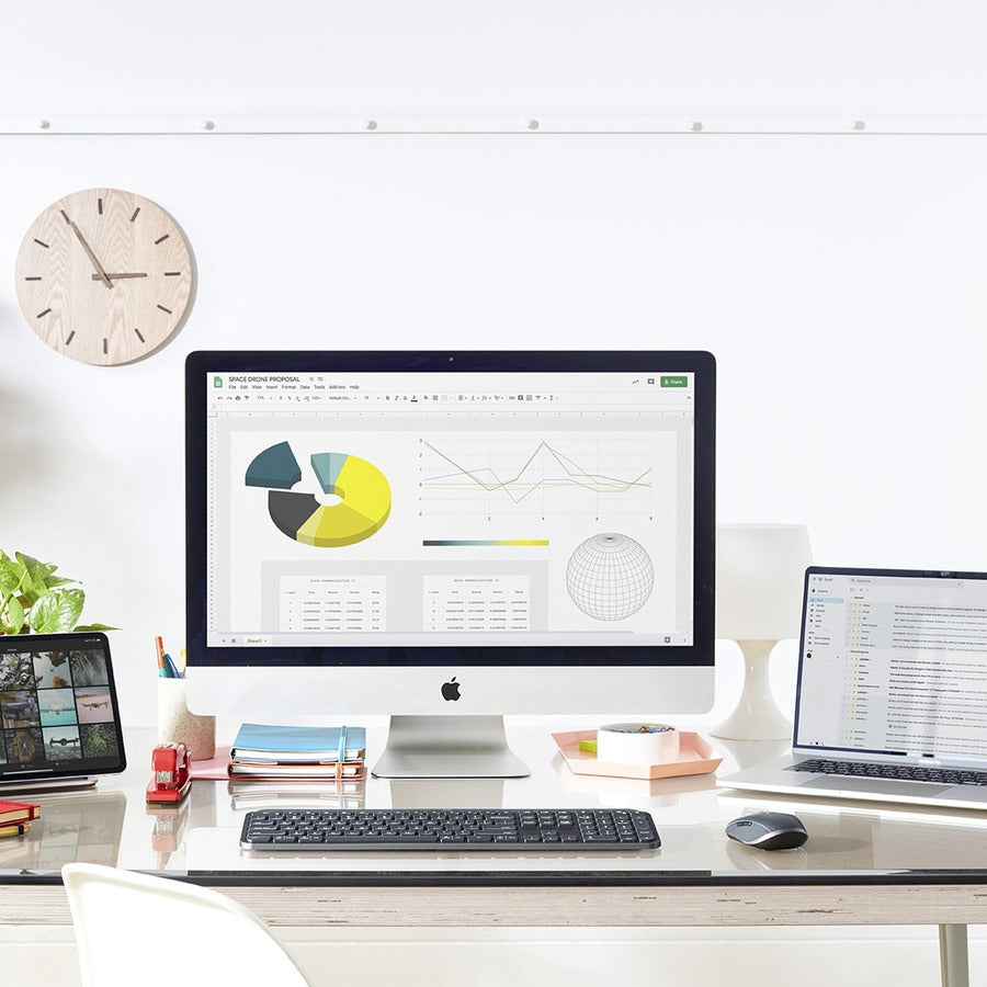 Logitech MX Anywhere 3 for Mac Compact Performance Mouse, Wireless, Comfortable, Ultrafast Scrolling, Any Surface, Portable, 4000DPI, Customizable Buttons, USB-C, Bluetooth, Apple Mac, iPad, Pale Gray