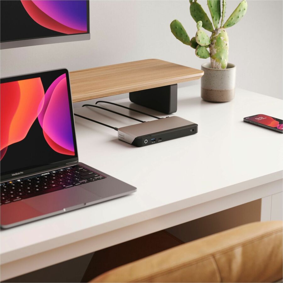 Alogic USB-C Dock triple display docking station with 100W power delivery, DP Alt Mode