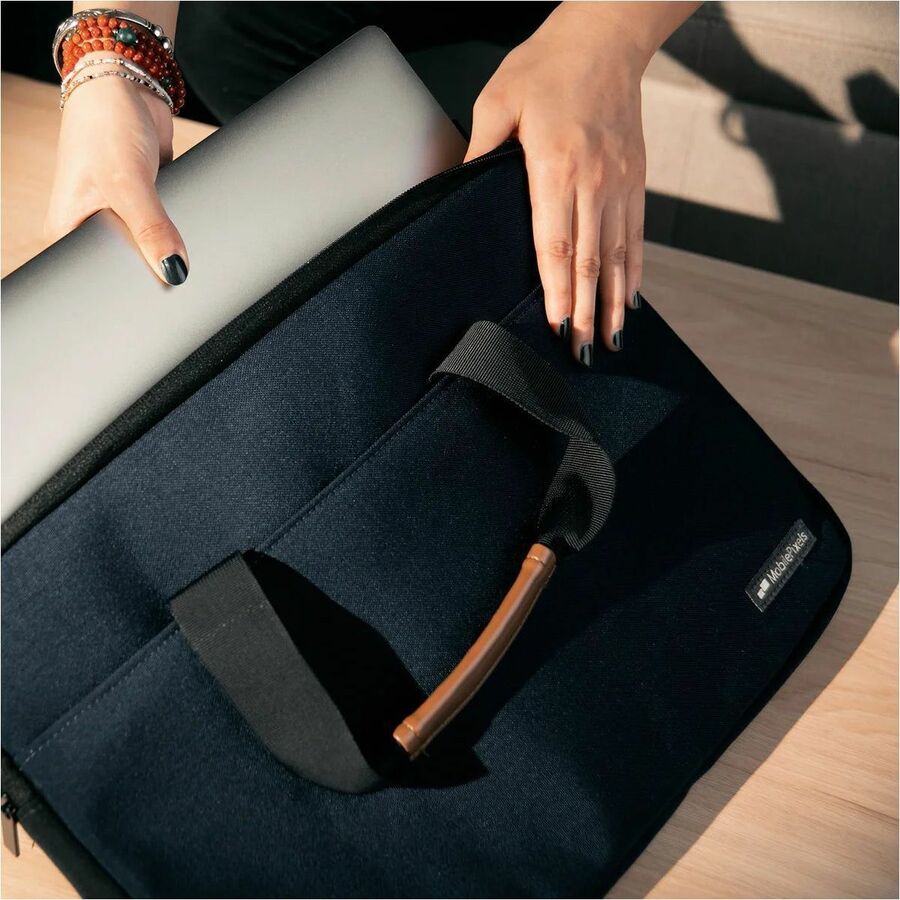 Mobile Pixels Carrying Case (Sleeve) for 13" to 15.6" Notebook - Navy