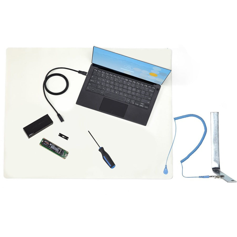 StarTech.com 11x18in Anti Static Mat, ESD Mat for Electronics Repair on Tables or Desks, Flexible Work Pad, Detachable Grounding Wire
