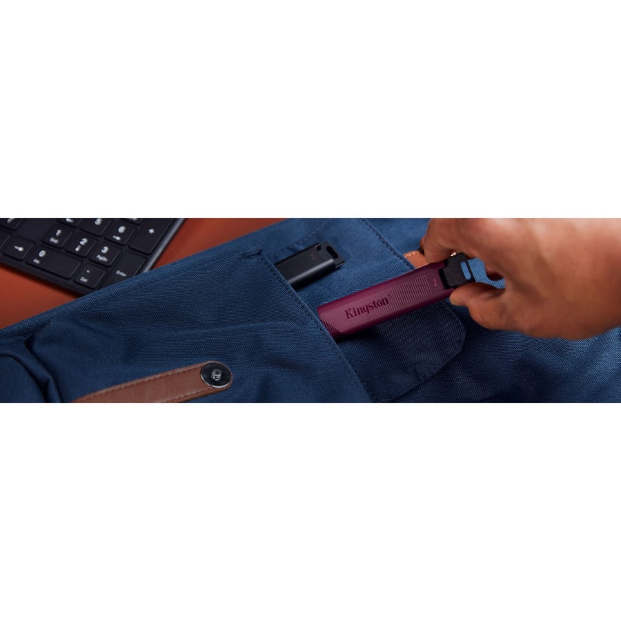 Kingston DataTraveler Max USB 3.2 Gen 2 Series Flash Drive