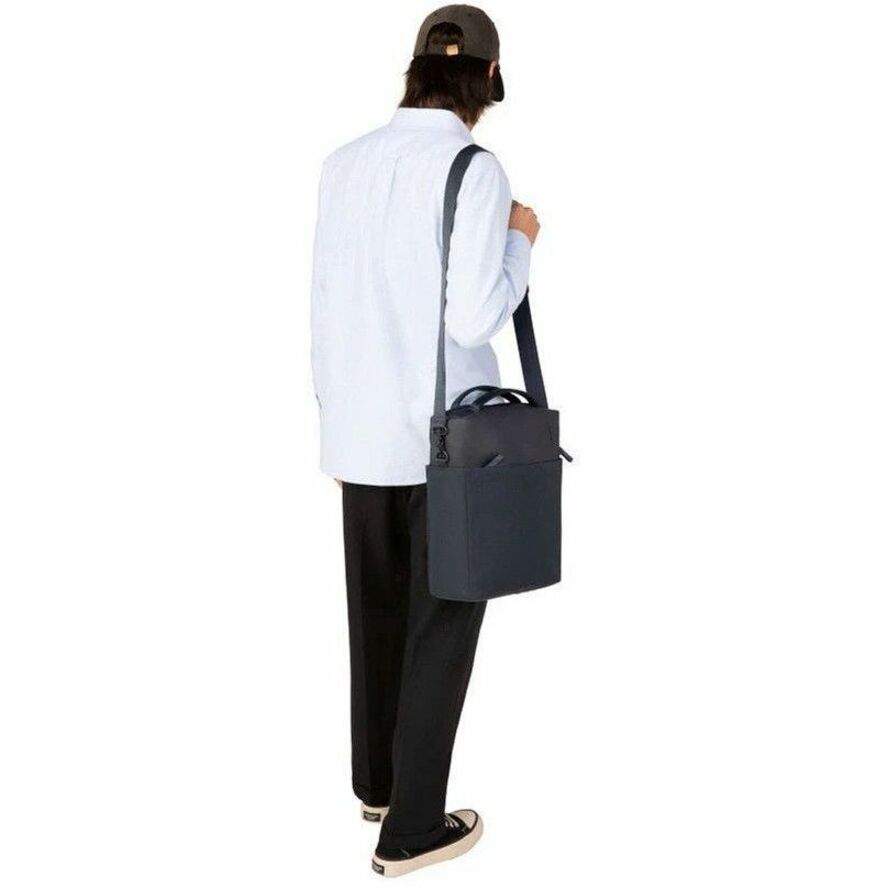 Incase A.R.C. Carrying Case (Tote) for 13" to 14" Apple MacBook, MacBook Pro, MacBook Air - Navy