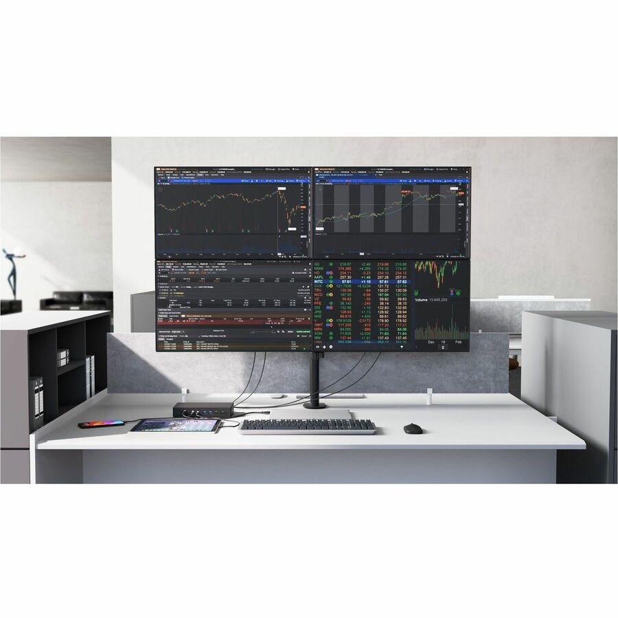 Kensington SD4880P USB-C 10Gbps Quad Video 17-in-1 Driverless Dock