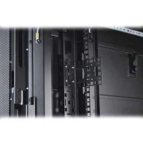 NetShelter Zero U Accessory Mounting Bracket