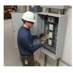 Fluke 177 True-RMS Digital Multimeter with display backlight