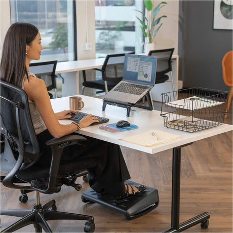 Fellowes&reg; Photo Gel Mouse Pad Wrist Rest with MICROBAN&reg; - Sandy Beach (9179301)