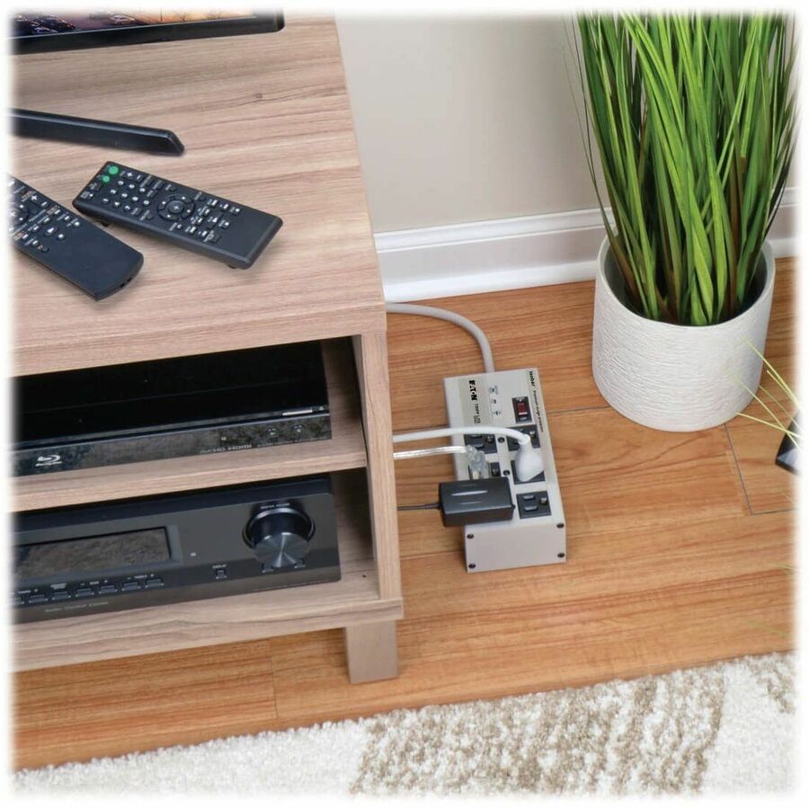 6 OUTLET SURGE PROTECTOR 3330 J