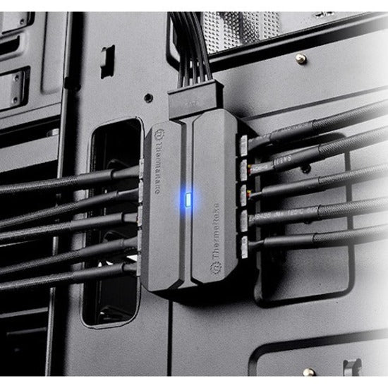 Thermaltake Commander FX - 10 Port Fan Hub