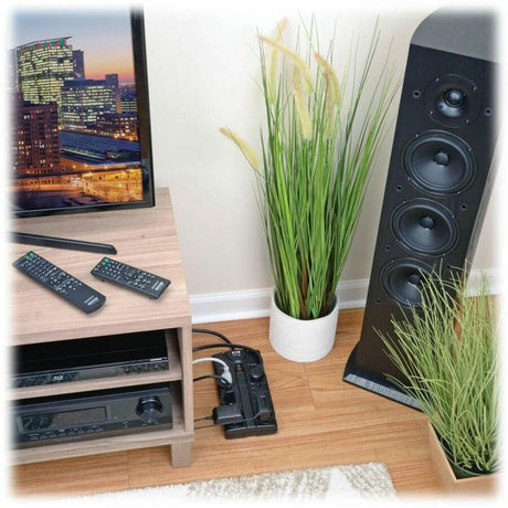 8OUT SURGE PROTECTOR 1440 J