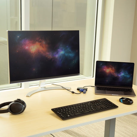 StarTech.com USB-C VGA Multiport Adapter - USB-A Port - with Power Delivery (USB PD) - USB C Adapter Converter - USB C Dongle