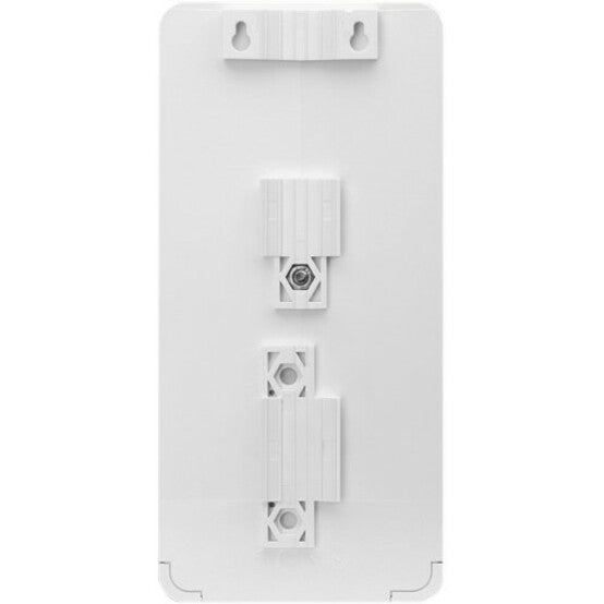 Ubiquiti Outdoor 4-Port PoE Passthrough Switch
