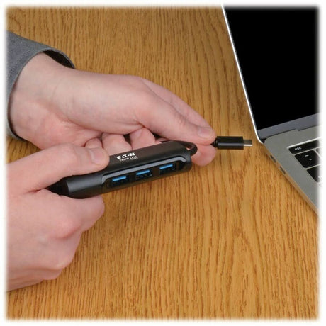 USB C MULTIPORT HUB ADAPTER