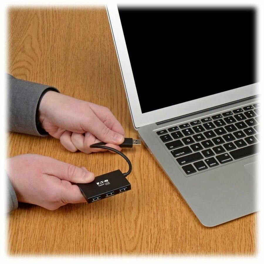 USB 3.0 HUB SUPERSPEED SLIM