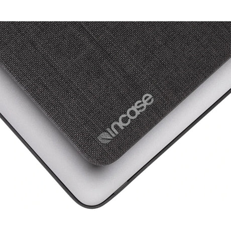 Incipio Textured Hardshell in Woolenex for MacBook Pro 16