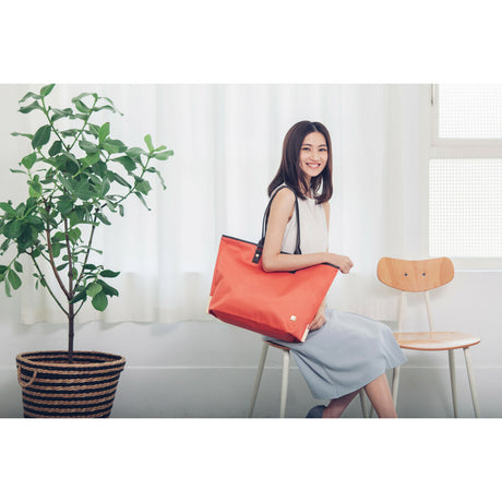 Moshi Aria Carrying Case (Tote) for 13" MacBook Pro - Amber Orange