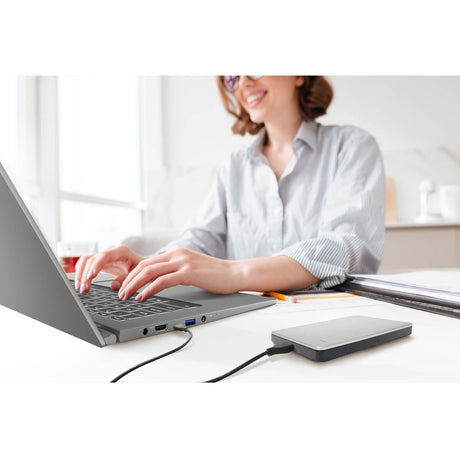 MSI Modern 14 in Ultrabook Laptop Core i7-10510U 16GB 512GB W10P