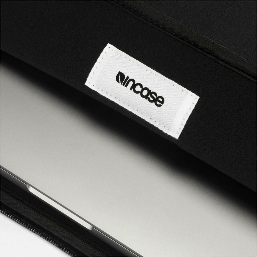 Incase Classic Carrying Case (Sleeve) for 15" to 16" Apple Notebook, MacBook - Black