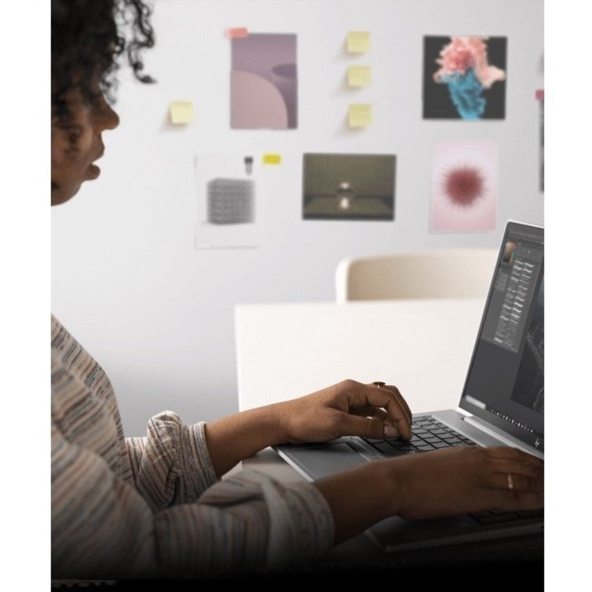 CUSTOM ZFIREFLY 15 G8 I7-1185G7