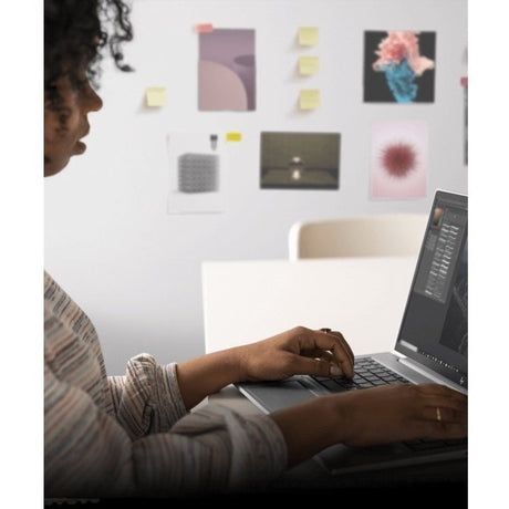 CUSTOM ZFIREFLY 15 G8 I7-1185G7