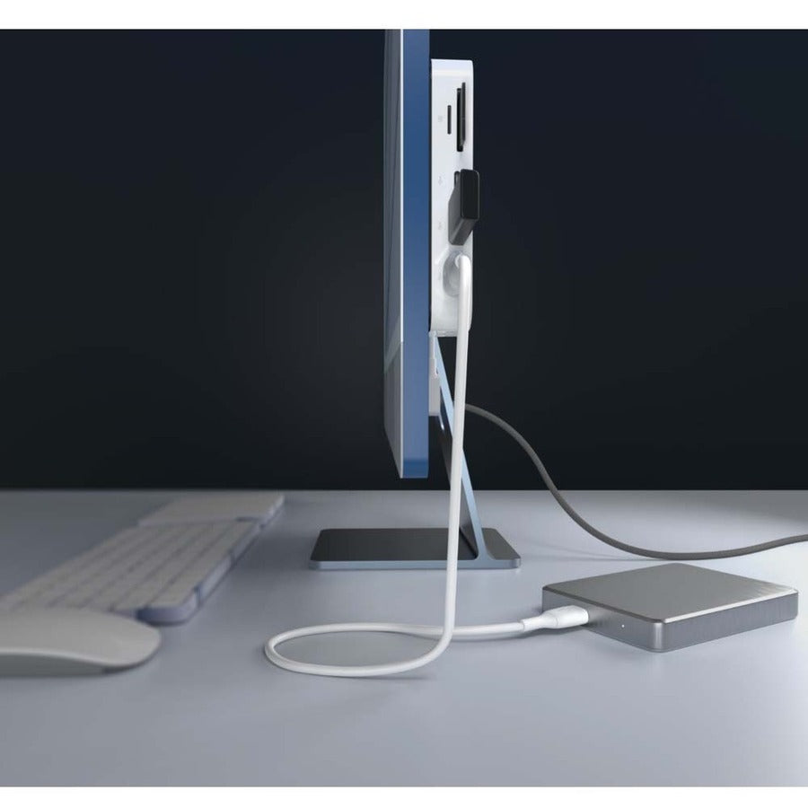 USB-C HUB WITH MOUNT