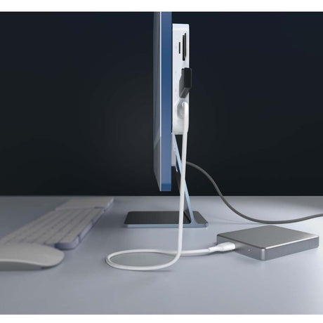 USB-C HUB WITH MOUNT