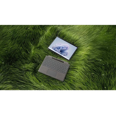 Microsoft Surface Pro 9 Tablet - 13" - 32 GB - 256 GB SSD - Windows 11 Home - Platinum