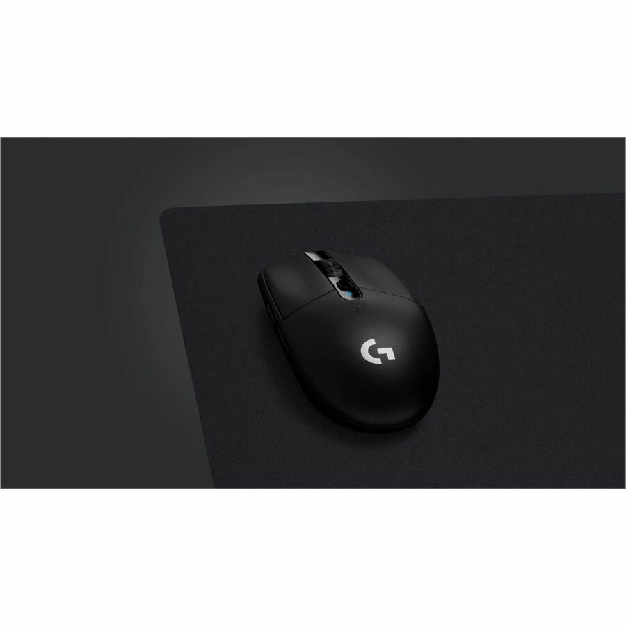 Logitech G Cloth Gaming Mouse Pad