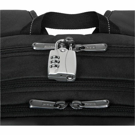 17.3IN CLASSIC BLACK BACKPACK