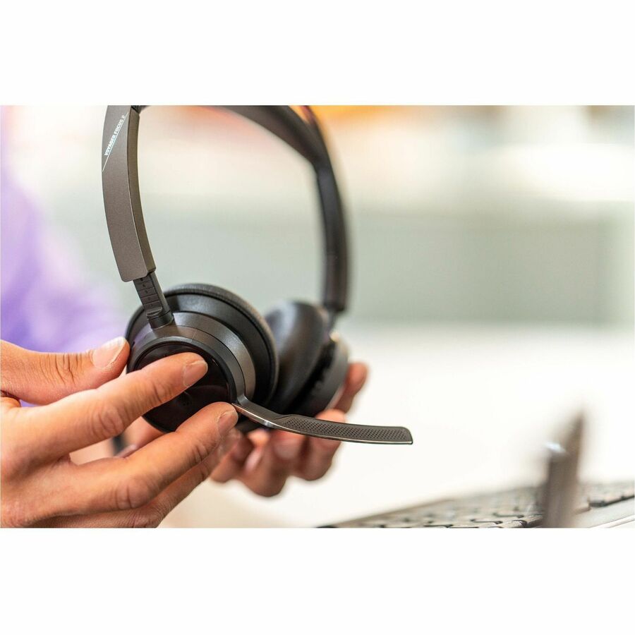 Poly Poly Voyager Focus 2 USB-A Headset TAA