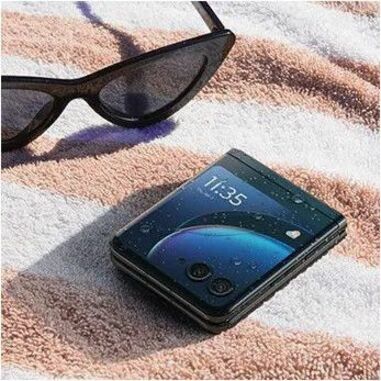Motorola Mobility razr+ 256 GB Smartphone - 6.9" Flexible Folding Screen P-OLED Full HD Plus 2640 x 1080 - Cortex X2Single-core (1 Core) 3.19 GHz + Cortex A710 Triple-core (3 Core) 2.75 GHz + Cortex A510 Quad-core (4 Core) 1.80 GHz - 8 GB RAM - Android 13
