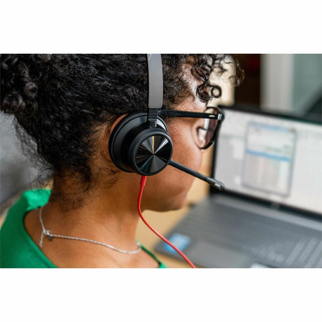 Poly Blackwire 8225 USB-C Headset