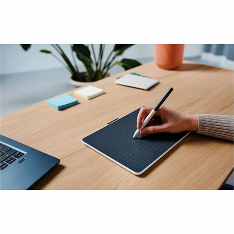 Wacom One Graphics Tablet