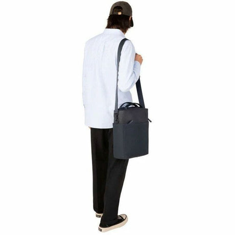 Incase A.R.C. Carrying Case (Tote) for 13" to 14" Apple MacBook, MacBook Pro, MacBook Air - Navy