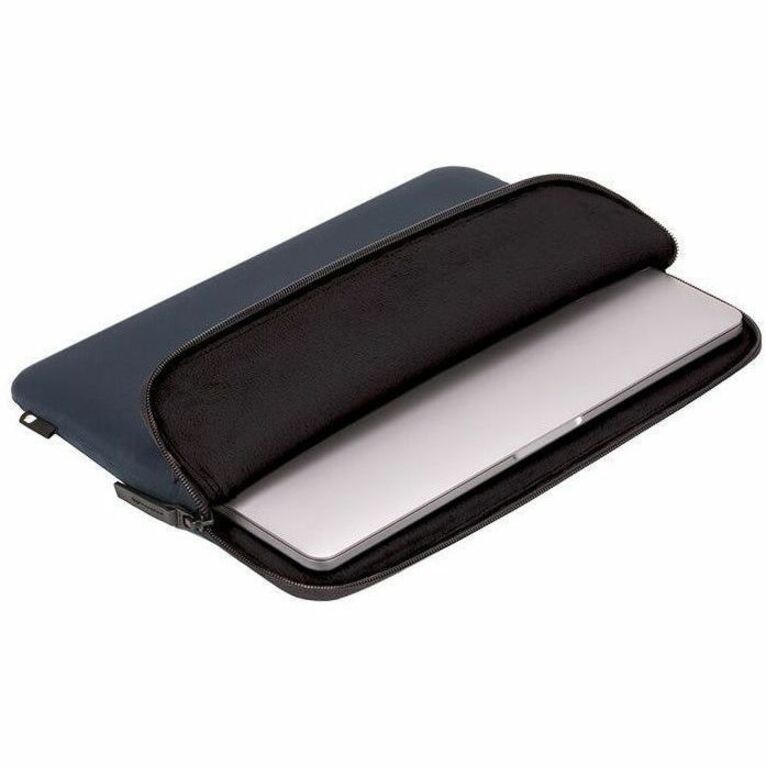 Incase Compact Carrying Case (Sleeve) for 14" Apple MacBook - Navy