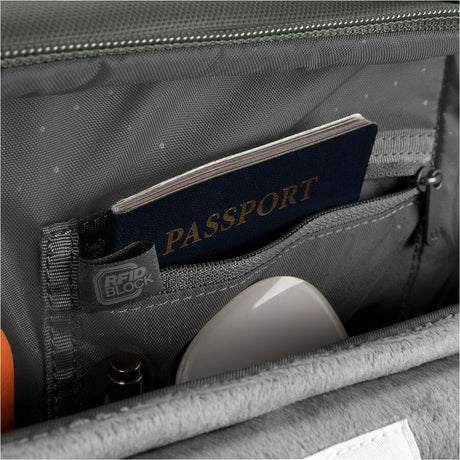 Incase A.R.C. Carrying Case (Tote) for 13" to 14" Apple MacBook Air, MacBook Pro - Smoked Ivy