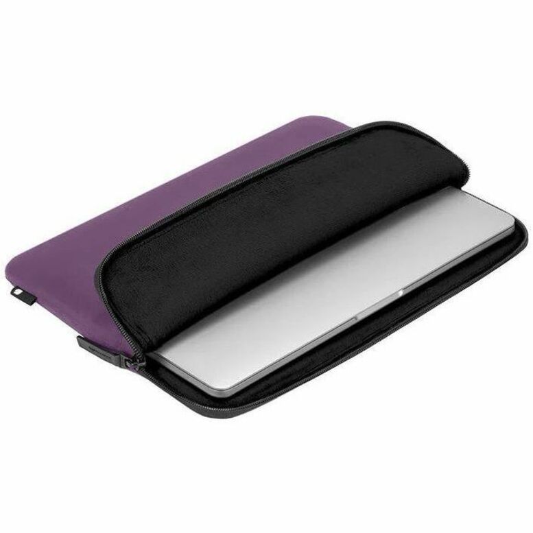 Incase Compact Carrying Case (Sleeve) for 14" Apple MacBook Pro - Nordic Mauve