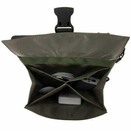 Incase Transfer Carrying Case (Sleeve) for 13" Apple MacBook Air, MacBook Air (Retina Display), MacBook Pro - Highland Green