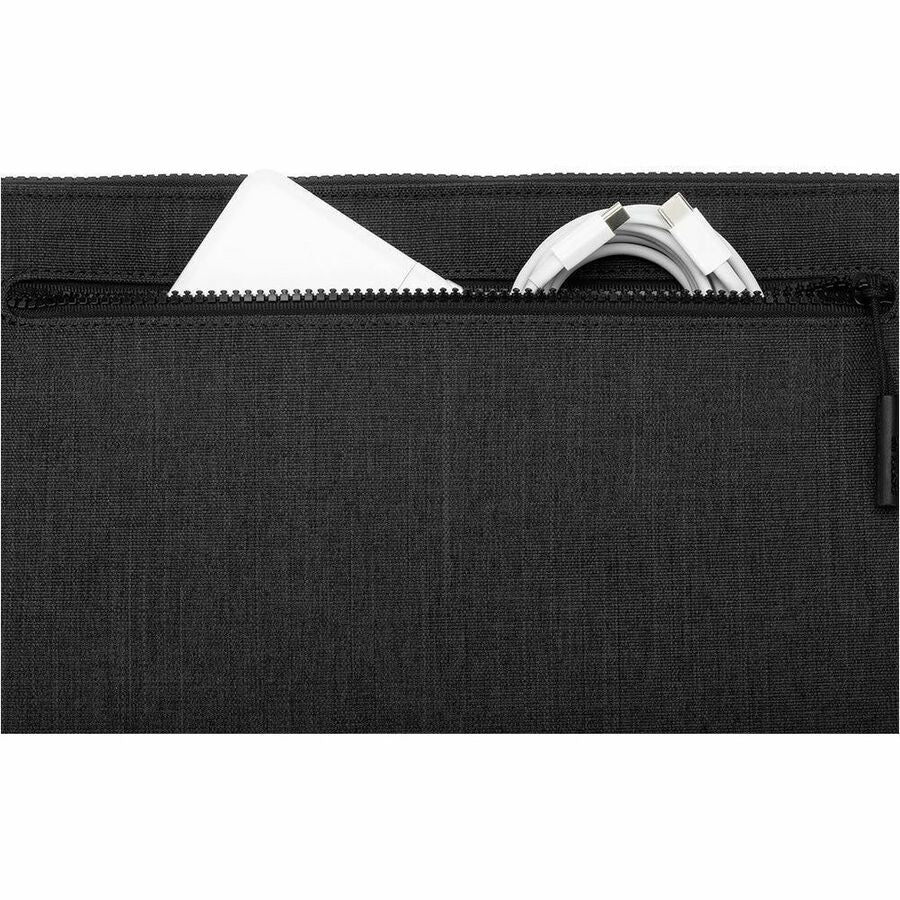 Incase Compact Carrying Case (Sleeve) for 16" Apple MacBook Pro - Graphite
