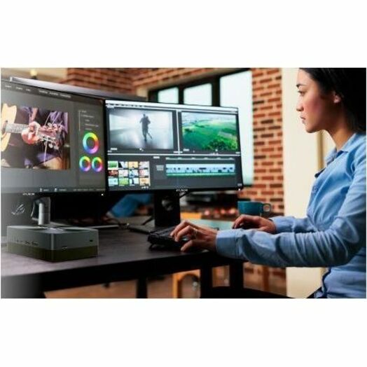 Hyundai Desktop Computer - Intel Core i5 10th Gen i5-10210U - 8 GB RAM - 256 GB SSD