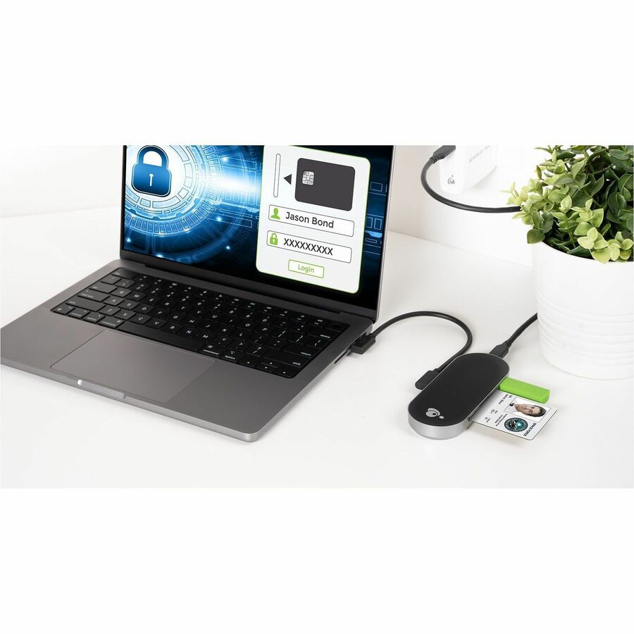 IOGEAR USB-C Hub w/ PD and CAC Reader