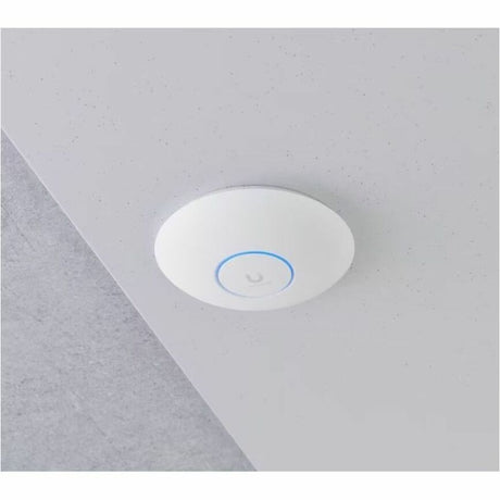 Ubiquiti U7 Pro Tri Band Wi-Fi 7 IEEE 802.11 a/b/g/n/ac/ax/be 5.70 Gbit/s Wireless Access Point