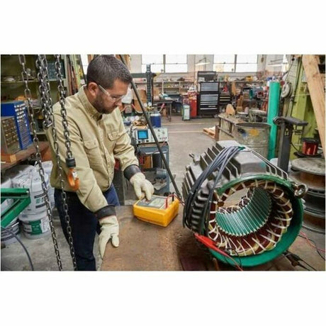 2500V INSULATION TESTER