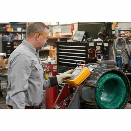 2500V INSULATION TESTER