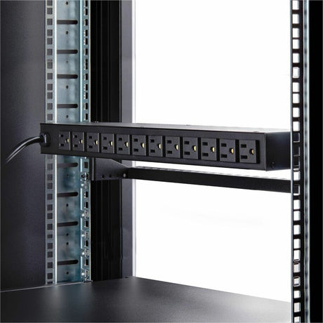 StarTech.com 16-Outlet Horizontal Rack Mount Metered PDU, 1U Server Power Strip w/Surge Protector, 125V/15A, 8ft (2.4m) Power Cord, TAA